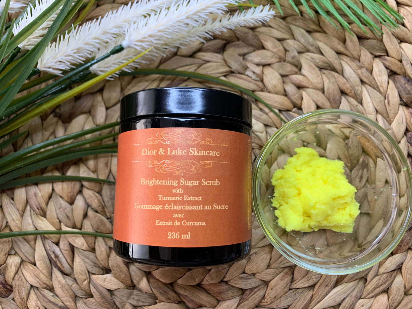 Brightening Sugar Scrub with Turmeric Extract